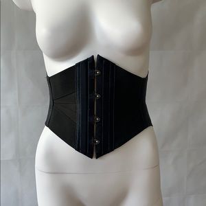 Beehive steel corset 20” (fits up to 24)
